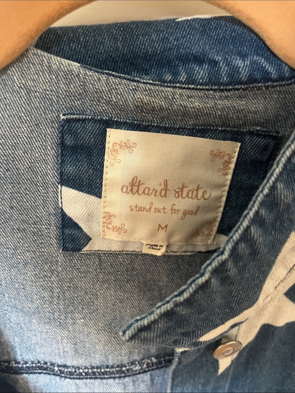 Altar'd State Blue Denim Jacket with White Star Print - Picture 2 of 2